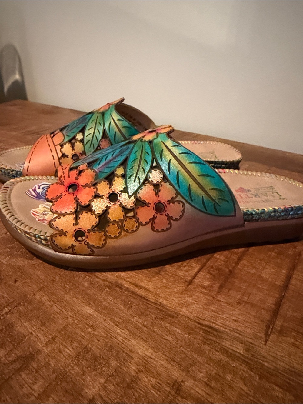 L’Artiste Floral Leather Slide Sandals in Multicolor - Women